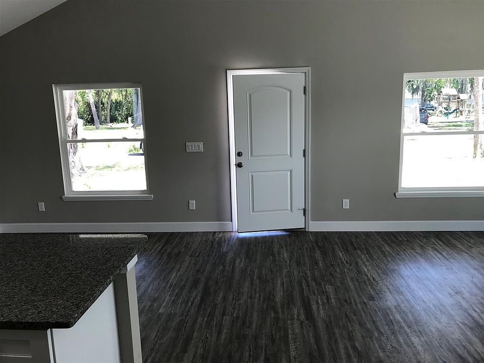 2nd image of 3555 Atcheson St
