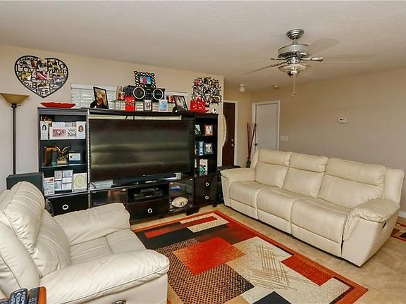 5th image of 15030 Deer Meadow Dr