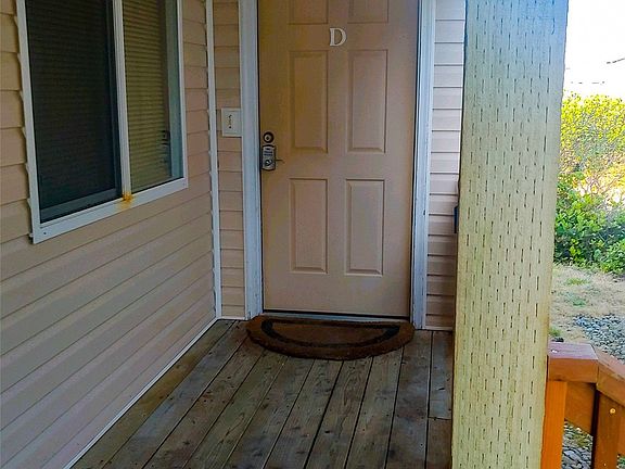 2nd image of 1045 Ocean Shores Blvd SW Unit D