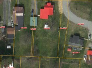 303 State St, Oak Hill, WV 25901