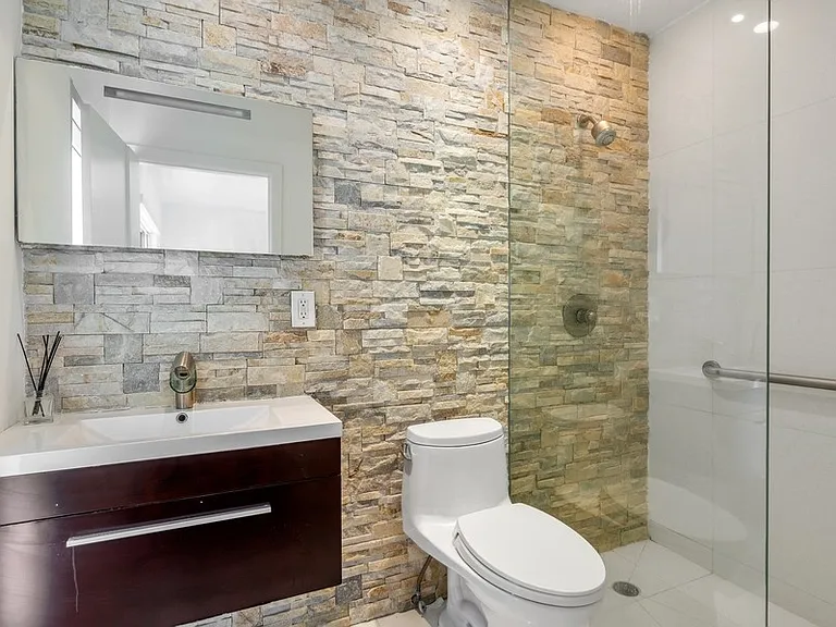 SW 63rd Pl — Photo 12