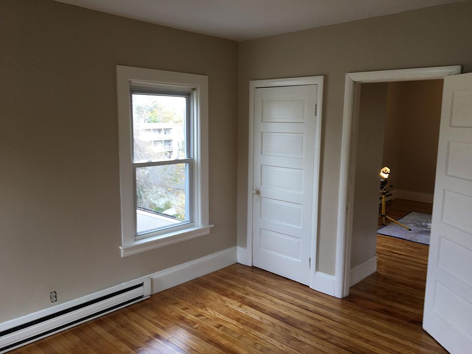 2nd image of 215 Madison St APT 1
