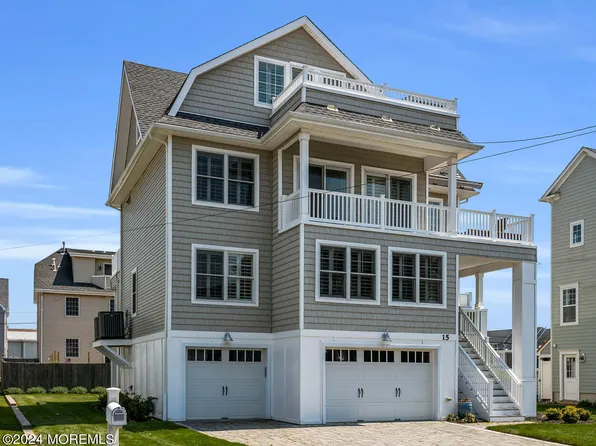 15 Longview Way, Sea Bright, NJ 07760