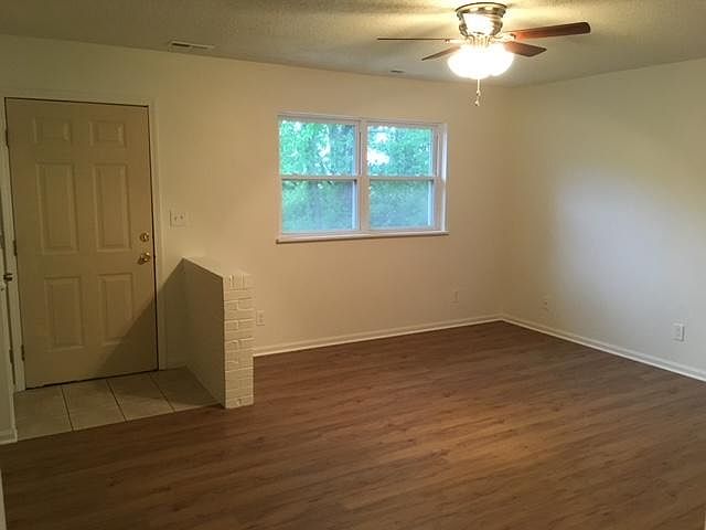 2nd image of 2815 Ousdahl Rd