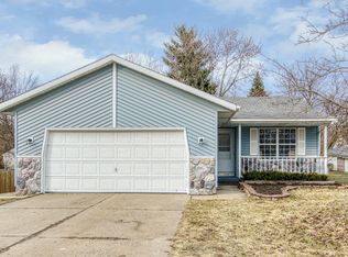 459 Madison Ct SE, Kentwood, MI 49548