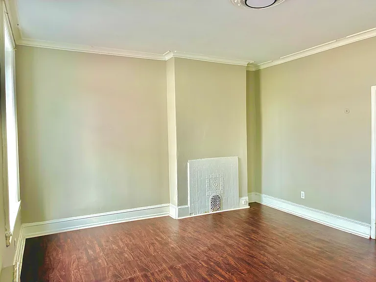 1464 N 52nd St #2F — Photo 6