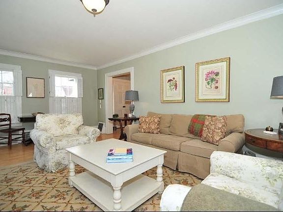 4th image of 5220 N Idlewild Ave