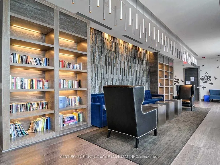 1080 Bay St #2909 — Photo 5
