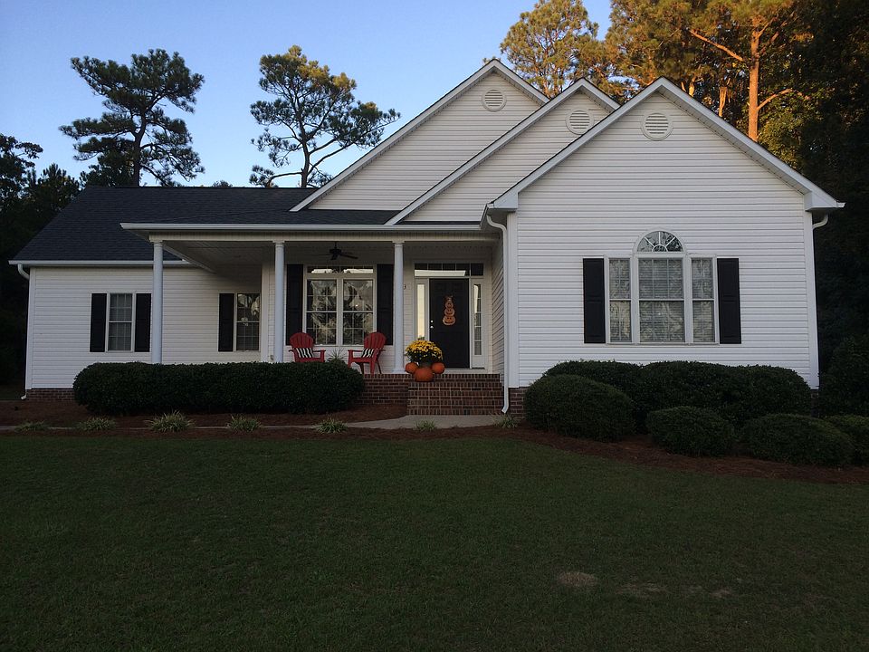 1st image of 213 Crystal Dr