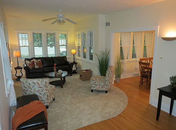 2nd image of 626 N Waiola Ave