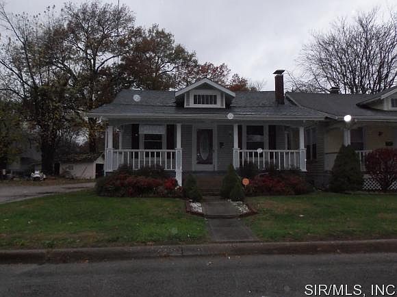 1st image of 336 S Lincoln Blvd