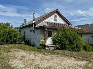 806 W 3rd Ave, Beaverlodge, AB T0H0C0