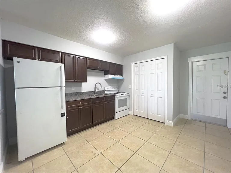 3303 Old Tampa Hwy #A — Photo 3