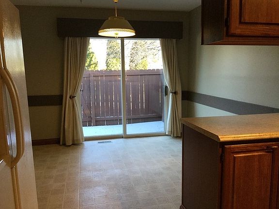 5th image of 1133 Skylark Dr