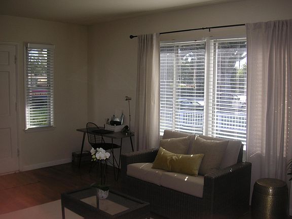 4th image of 11101 Culver Blvd