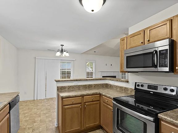 2nd image of 1003 W T Whitehead Dr