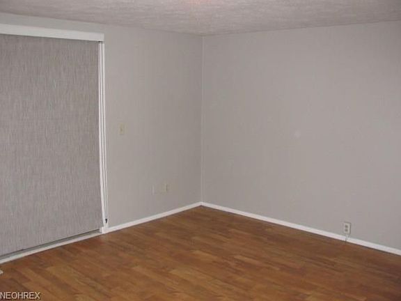 5th image of 3901 Lake Run Blvd
