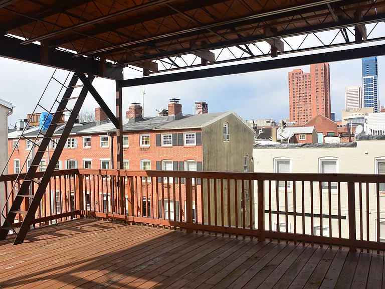 916 Light St #A — Photo 9