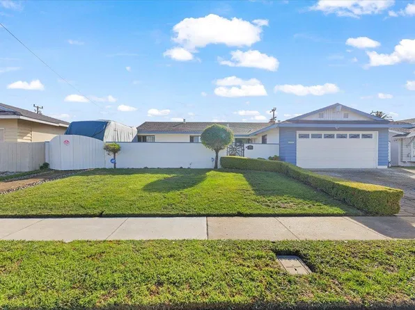 1814 Pescadero Dr, Salinas, CA 93906