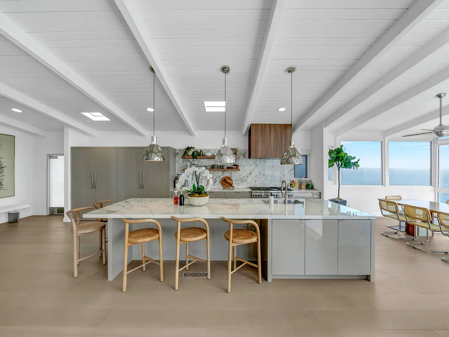 26060 Pacific Coast Hwy — Photo 2