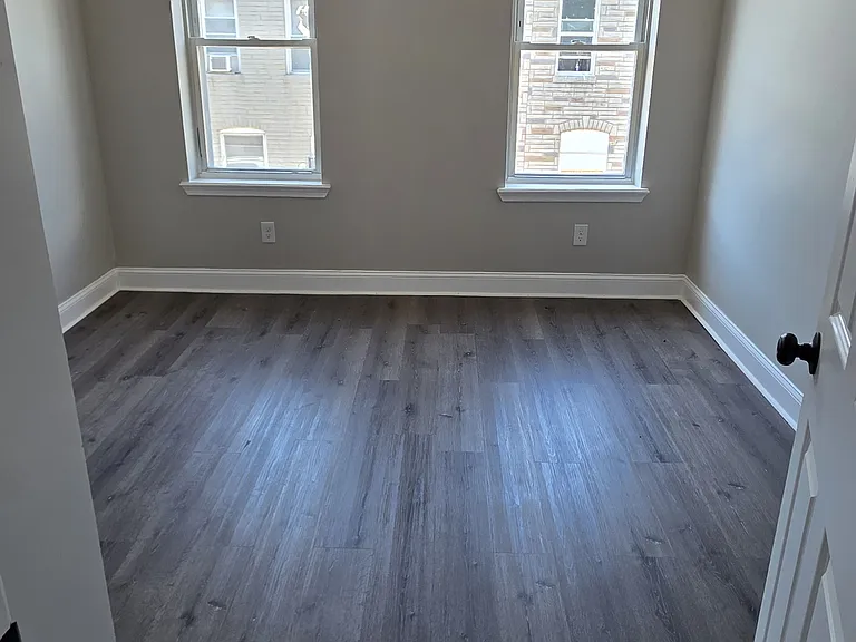 707 N Port St — Photo 6