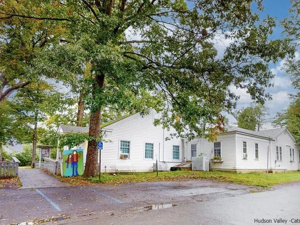 5 Library Lane, Woodstock, NY 12498