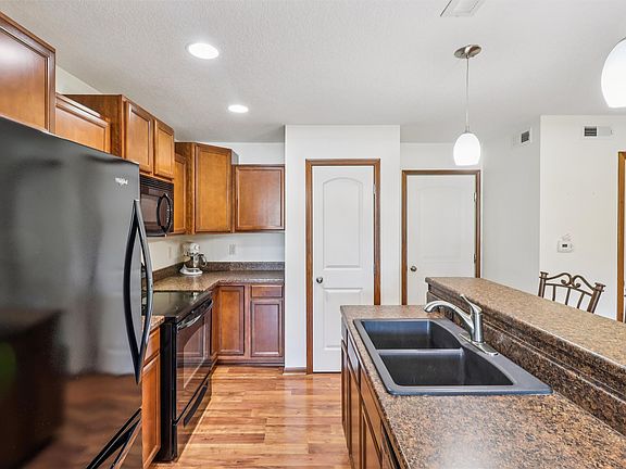 3rd image of 1401 N 6th St Unit 19