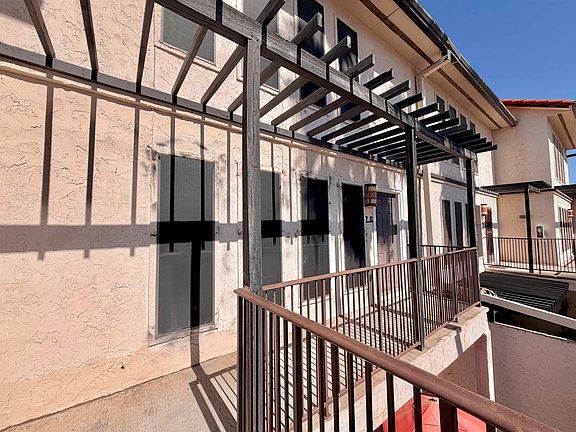 3rd image of 101 W Del Mar Blvd Unit 7E