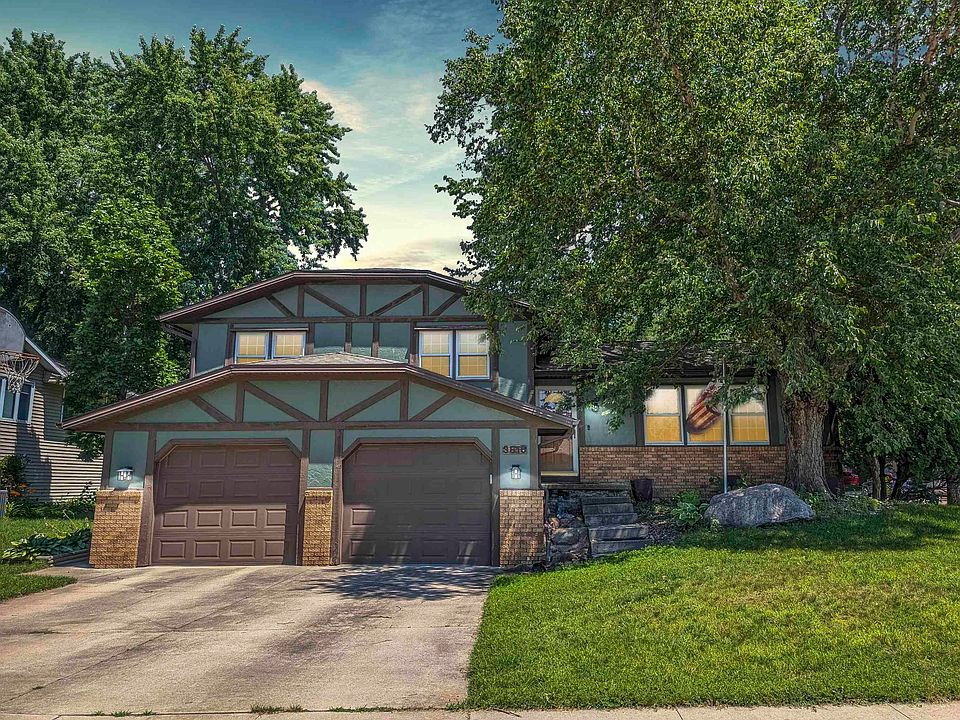 1st image of 3816 Briarwood Dr
