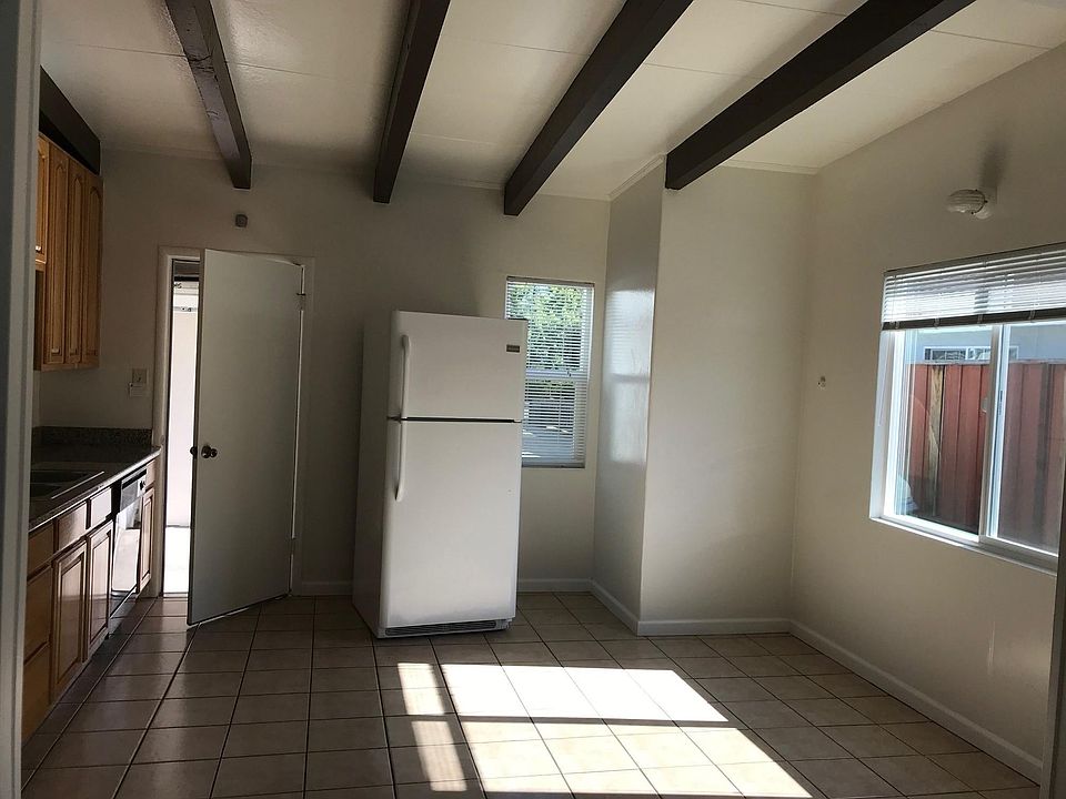 1st image of 838 Lewis Ave