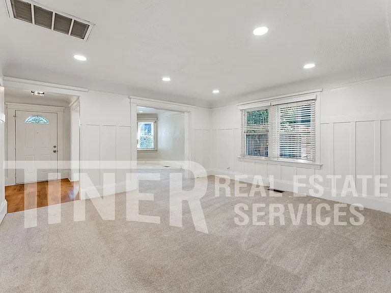 1508 E St — Photo 10