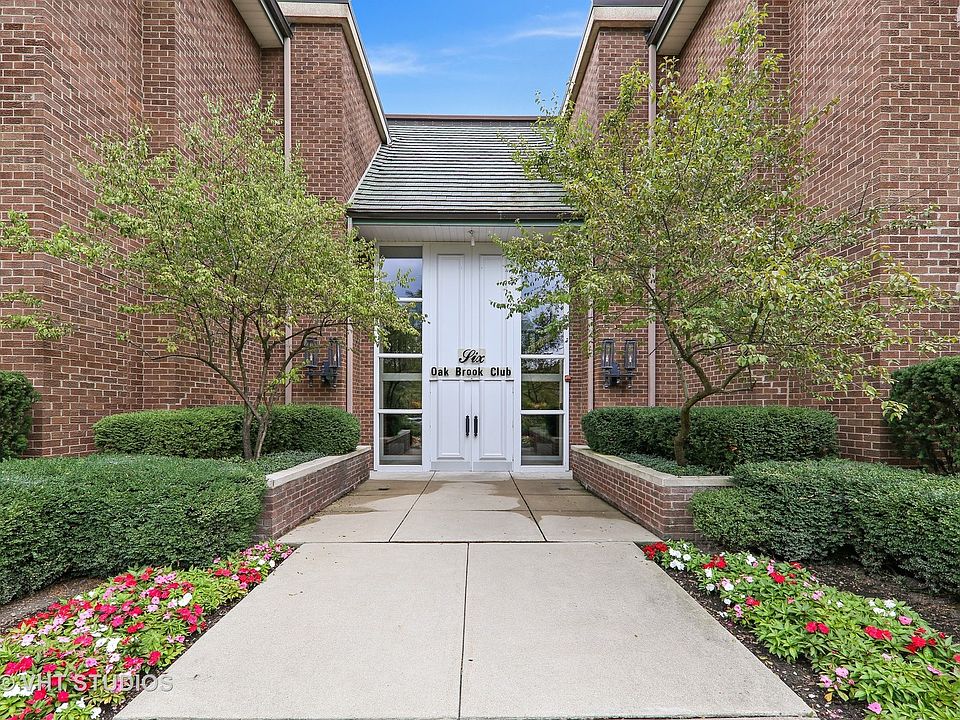 1st image of 6 Oak Brook Club Dr APT J306