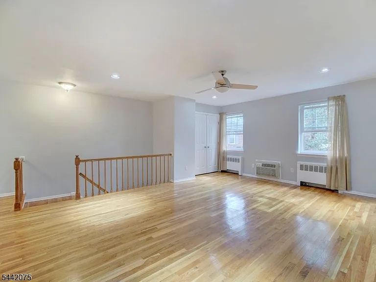 28 Wedgewood Dr #42 — Photo 5