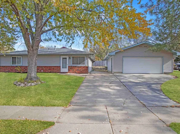 1936 SW 23rd St, Lincoln, NE 68522