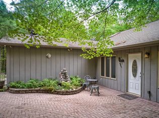 2905 Pine Island Lake Rd, Eagle River, WI 54521