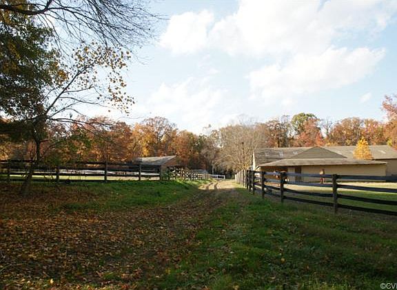 4th image of 12415 Whisana Ln