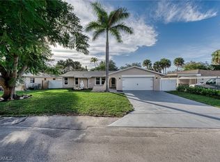3112 Gordon St, Naples, FL 34112