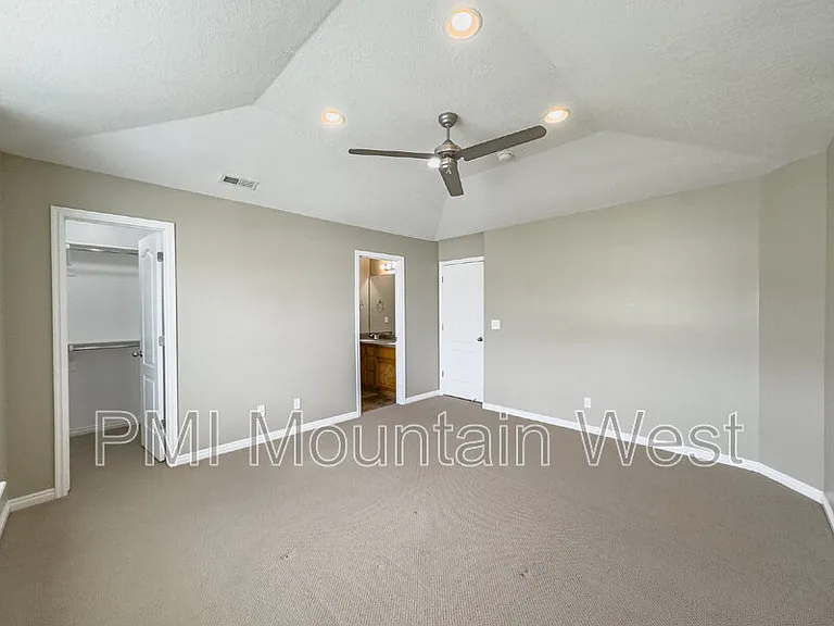 948 Chelsea Ln — Photo 27