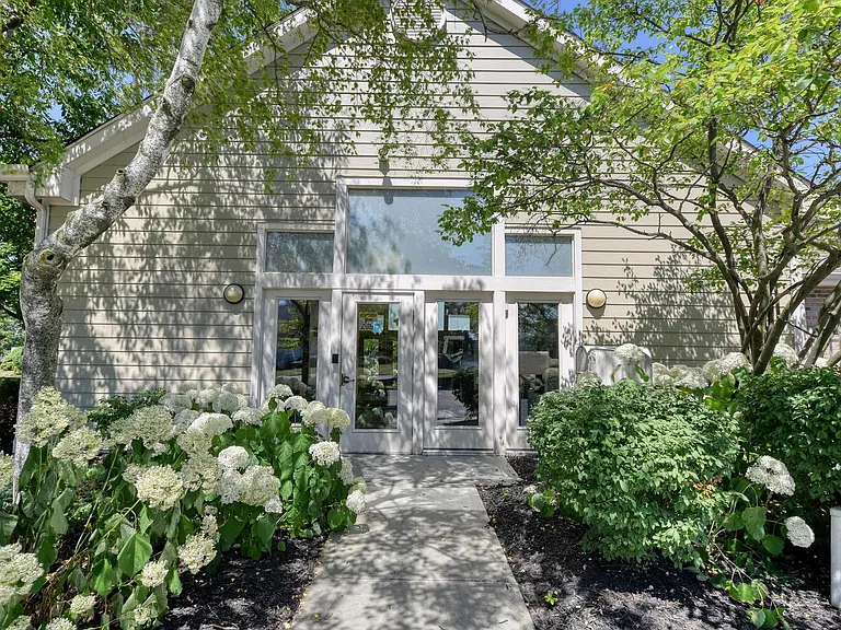 2323 Vicente Ct #309 — Photo 34