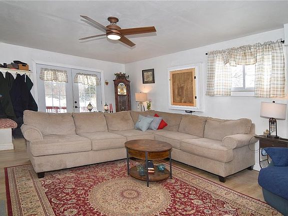 2nd image of 37 Gerald St