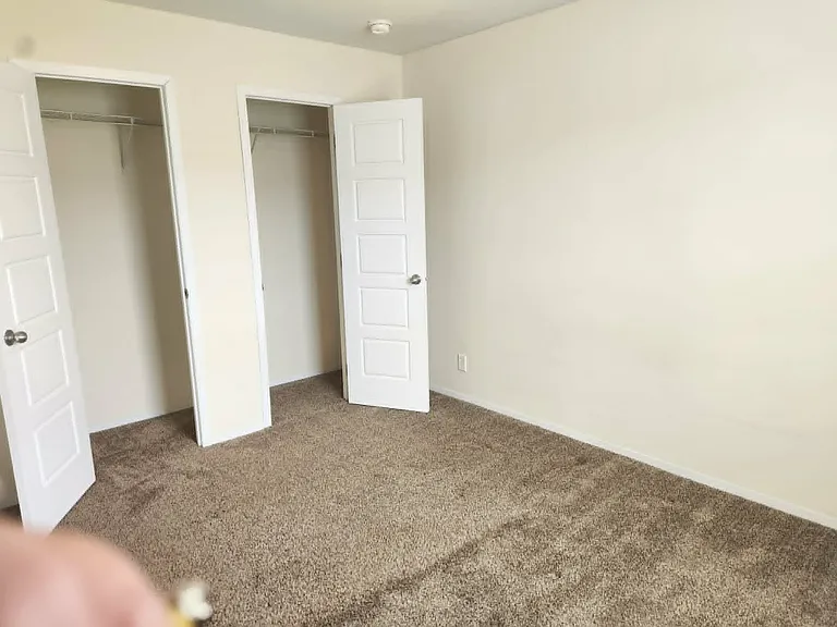 Broadview Estates — Photo 22