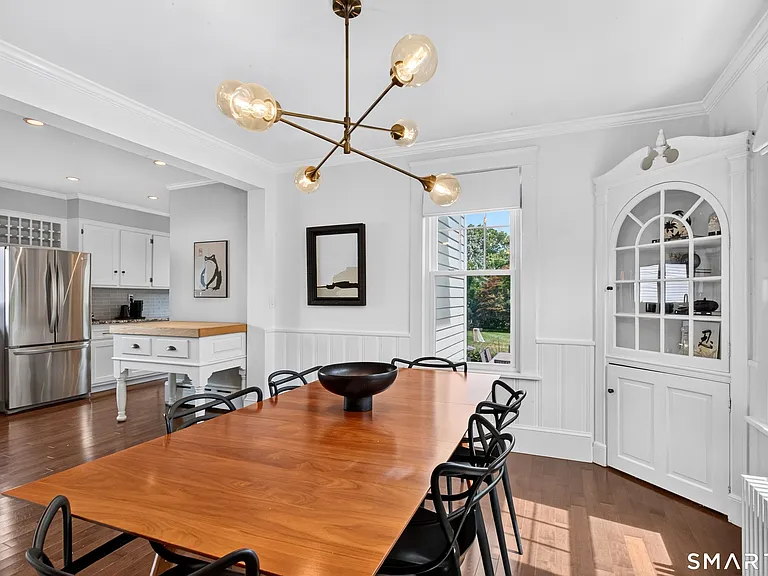 42 Treadwell Ave — Photo 6