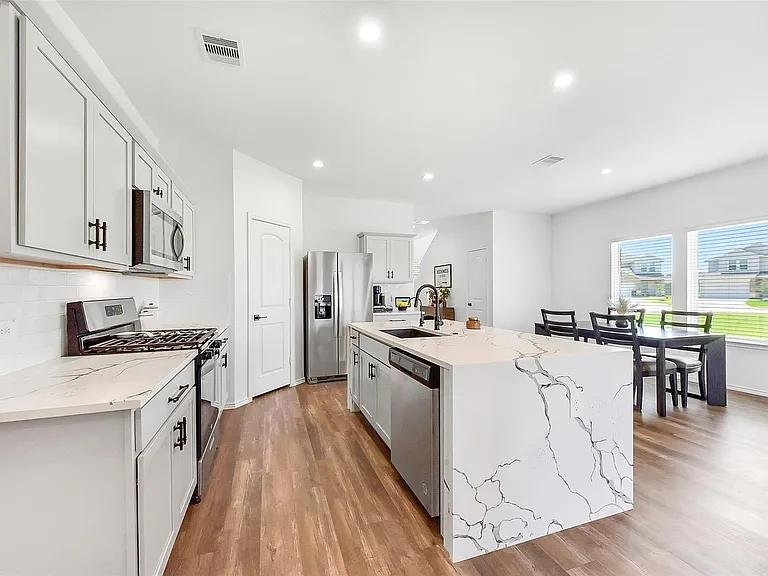 24222 Sandstone Valley Ln — Photo 11