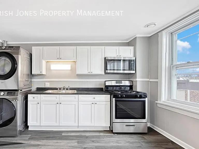 1305 Bailey Ave #UPPER FRONT — Photo 3
