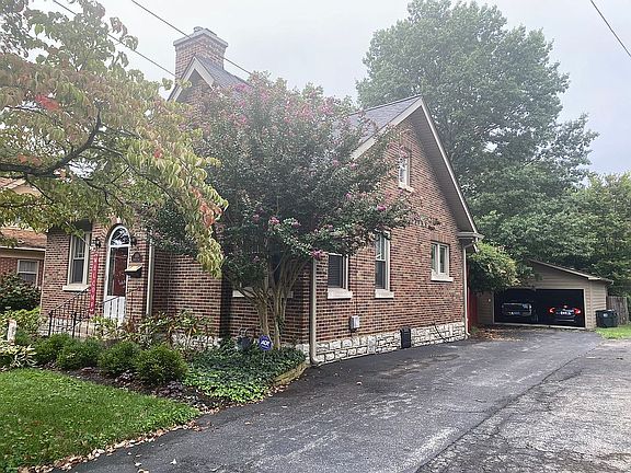 4th image of 1855 Norfolk Dr