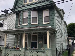 300 S Nichols St, Saint Clair, PA 17970