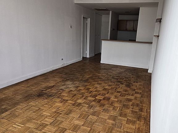 5th image of 111 4th Ave APT 11L