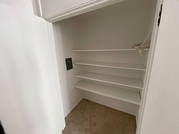 4th image of 1563 Hyde St #22