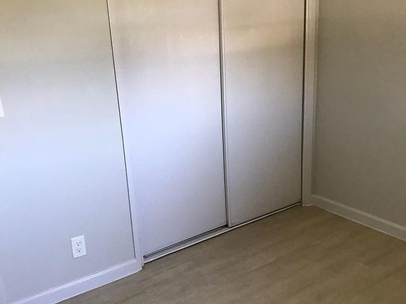3rd image of 1419 W 107th St #102