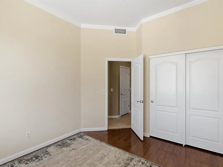 15806 N 107th Pl — Photo 17